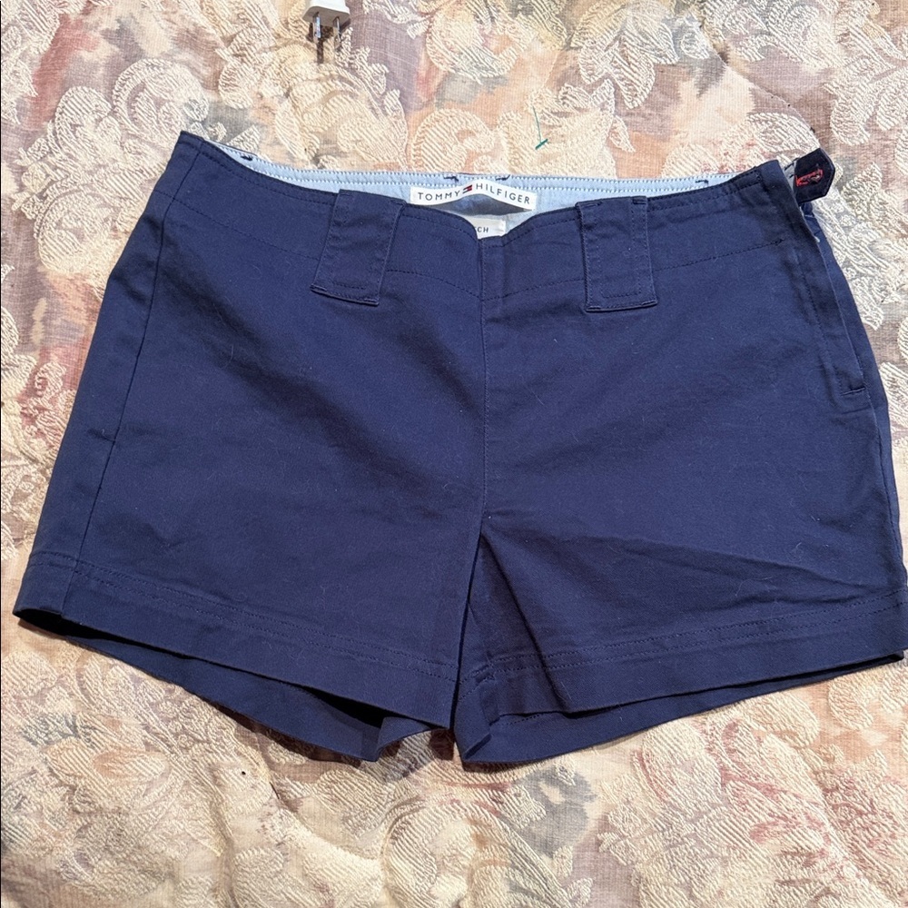 Tommy Hilfiger Women's Dark Blue Shorts vintage